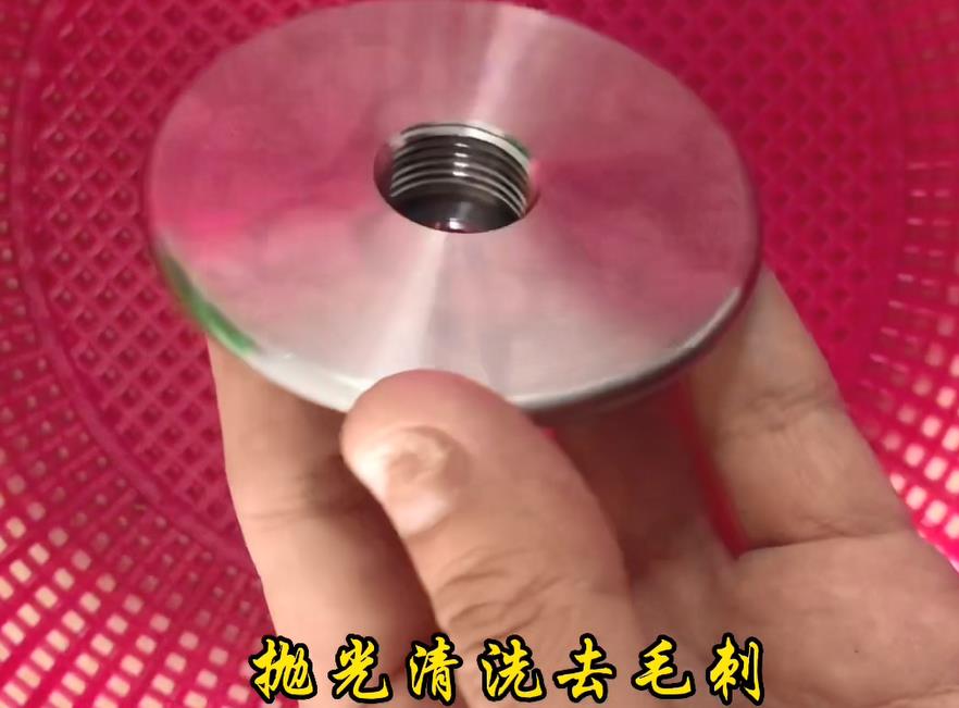 不銹鋼工件未拋光之前另一面 不銹鋼工件未拋光之前另一面